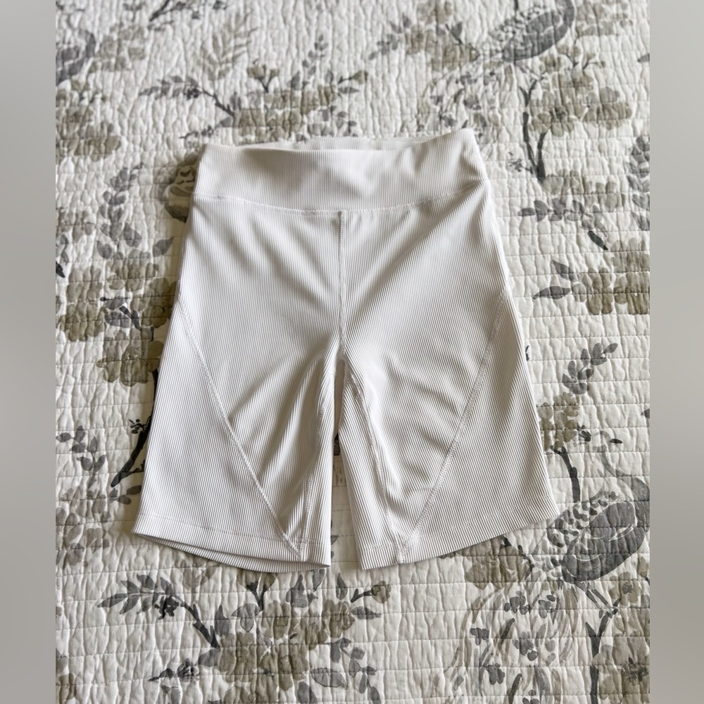 Free People Movement Ribbed Athletic Bike Shorts in White • XS